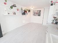 Světlý byt 2kk + balkon, 35 m2 + 3,8 m2 balkon, OV, Praha 5 - Smíchov - 4