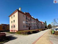 byt 2+1 ul. Hlavní třída, Ostrov - 12