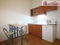 Pronájem bytu 1+kk 25 m2 P5 Smíchov zařízený po rekonstrukci - 2