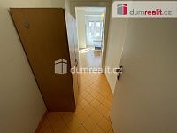 Pronájem bytu 1+kk 25 m2 P5 Smíchov zařízený po rekonstrukci - 5