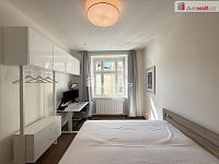 Pronájem bytu 2+kk 46 m2 P5 po rekonstrukci výtah cihla zařízený - 10