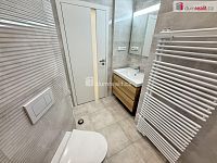 Pronájem bytu 2+kk 46 m2 P5 po rekonstrukci výtah cihla zařízený - 15