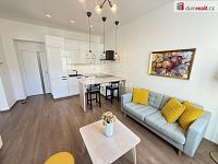 Pronájem bytu 2+kk 46 m2 P5 po rekonstrukci výtah cihla zařízený - 3