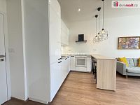 Pronájem bytu 2+kk 46 m2 P5 po rekonstrukci výtah cihla zařízený - 7