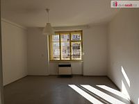 Velmi pěkný byt 1+kk po rekonstrukci, Praha 10 - Strašnice - 1