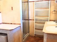 Prodej čtyřpodlažního, samostatně stojícího, podsklepeného domu o velikosti 6+1, 303m2 v Hodoníně. - 8