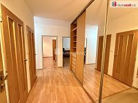 Nabídka pronájmu bytu 2+1 po rekonstrukci, 61 m², lodžie, sklep - 21