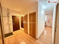 Nabídka pronájmu bytu 2+1 po rekonstrukci, 61 m², lodžie, sklep - 7