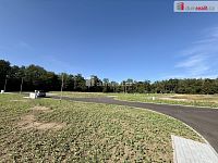 Prodej stavebního pozemku 724 m² – Veltrusy, u zámeckého parku - 3