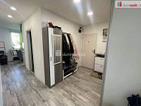 Krásný prostorný byt 4+1 po kompletní rekonstrukci v přízemí panelového domu v Mariánských Lázních - 7