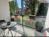 Krásný prostorný byt 4+1 po kompletní rekonstrukci v přízemí panelového domu v Mariánských Lázních - 9