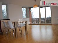 Pronájem luxusního bytu 2+kk s balkonem, 63,8 m², garážové stání, sklep – Praha 9, Prosek - 3