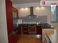 Pronájem luxusního bytu 2+kk s balkonem, 63,8 m², garážové stání, sklep – Praha 9, Prosek - 4