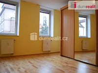 Pronájem luxusního bytu 2+kk s balkonem, 63,8 m², garážové stání, sklep – Praha 9, Prosek - 6