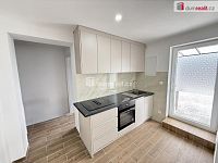 Pronájem prostorného bytu 4+kk se zahradou a terasou, 99 m², Velké Přílepy - 4