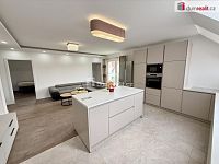 Pronájem prostorného bytu 4+kk se zahradou, 85 m², Velké Přílepy - 23