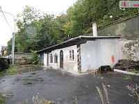 Objekt se třemi byty, garáží a nebytovým prostorem vhodný ke komerčnímu využití - 22