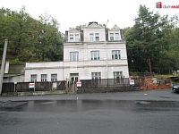 Objekt se třemi byty, garáží a nebytovým prostorem vhodný ke komerčnímu využití