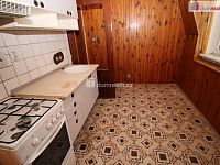 Objekt se třemi byty, garáží a nebytovým prostorem vhodný ke komerčnímu využití - 14