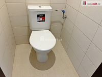 pěkný , slunný u metra  - 8