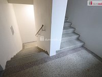 Dlouhodobý pronájem bytu 1+1 v Dalovicích  - 12