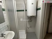 pronájem bytu 1kk 28 m2 v centru Kolína, cihlový dům - 5