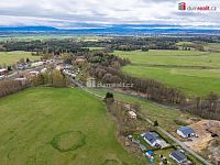 Pěkný pozemek v obci Vojtanov u hranic s Německem v blízkosti Chebu - 12