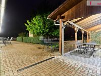 Prodej stylového apartmánového domu Mateřidouška v Chlumu u Třeboně – bazén, sauna, 27 lůžek, výborná obsazenost - 5