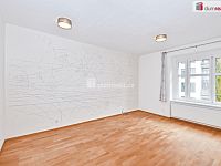 Prodej bytu 2+kk 50m2 cihla OV P-8 U libeňského pivovaru - 10