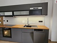 Pronájem 4+1 105m2 P8 Libeň Palmovka Turnovská po rekonstrukci nezařízeno - 5