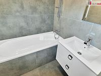 Pronájem bytu 2+1 v Ostrově po celkové rekonstrukci  - 11