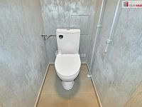 Pronájem bytu 2+1 v Ostrově po celkové rekonstrukci  - 12