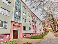 Pronájem bytu 2+1 v Ostrově po celkové rekonstrukci  - 14