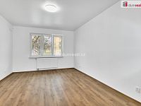 Pronájem bytu 2+1 v Ostrově po celkové rekonstrukci  - 2