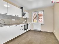 Pronájem bytu 2+1 v Ostrově po celkové rekonstrukci  - 8