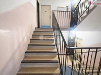 Prodej bytu 3+1 s výhledem a balkonem - ideální pro rodinu i investici - 10