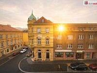 Prodej bytu 3+1 s výhledem a balkonem - ideální pro rodinu i investici - 12