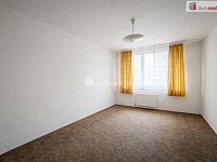 Prodej bytu 3+1 s výhledem a balkonem - ideální pro rodinu i investici - 3