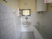 Prodej bytu 3+1 s výhledem a balkonem - ideální pro rodinu i investici - 6