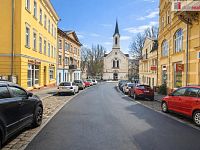 Prodej bytu 3+1 s výhledem a balkonem - ideální pro rodinu i investici - 8