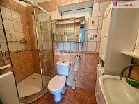 prodej rodinného domu se zahrádkou  - 5