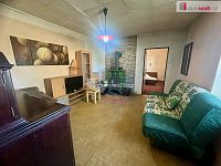 prodej rodinného domu se zahrádkou  - 7