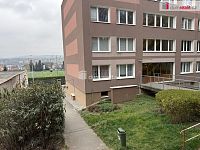 Prodej bytu 1+1 37 m2 Králův Dvůr před rekonstrukcí panel komora sklep - 14