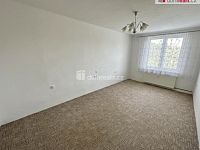 pronájem světlého a prostorného 2+1 s balkónem, PB - Jana Drdy - 7