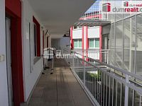 Pronájem bytu 1 + kk, 1. patro, výtah, 45 m2, bezbariérový byt - 11