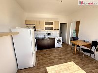 Pronájem světlého bytu 1+1, 40 m² - Lhotka - 9