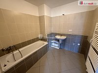 Pronájem bytu 3+kk 79 m2 terasa 7 m2 novostavba garážové stání - 14