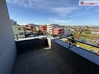 Pronájem bytu 3+kk 79 m2 terasa 7 m2 novostavba garážové stání - 15