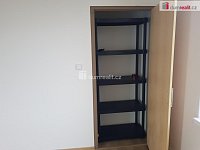 Pronájem 1+kk 27m2 P10 Vršovice činžovní dům rekonstrukce nezařízený - 8