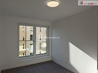 Pronájem bytu 2+kk, 48m2 v rezidenci Rolavská, včetně 2 vyhrazených parkovacích stání - ložnice